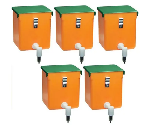 Futter- & Wasserspender von Bruja