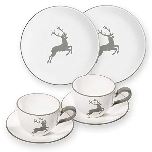 GMUNDNER KERAMIK Breakfast for two Classic Geschirrset - Grauer Hirsch - Tafelservice für 2 Personen mit handgemachten Kaffeetassen, Untertellern und Desserttellern. Modernes Design trifft auf Tradition – perfekt für stilvolle Frühstücksmomente.