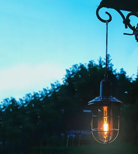 LED-Solar-Garten-Hänge-Leuchte