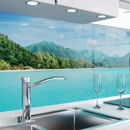 danario Küchenrückwand selbstklebend - Glasoptik - Spritzschutz Küche - versteifte PET Folie - 0,8 mm - Tropisches Paradies - 60cm x 220cm