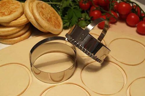 Ausstecher rund 86 mm mit Handgriff