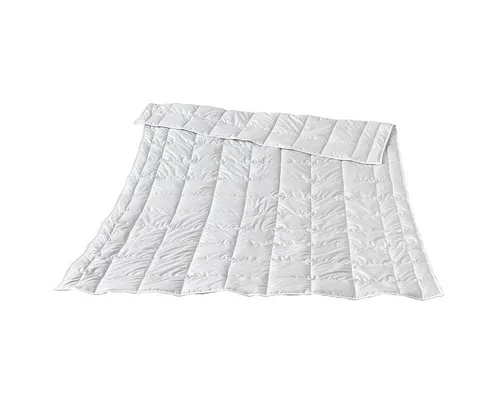 Traumina Exclusive Camel Solo Leicht WK 1 - Bettdecke 135x200 cm - Hochwertige Bettdecke aus 100% Kamelhaarflaum, temperaturausgleichend und ideal für warme Schlafräume. Waschbar bis 60°C für einfache Pflege.