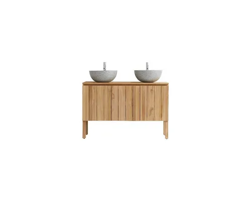 Tikamoon Waschtisch aus Teakholz 120 Jill - Eleganter Doppel-Waschtisch aus FSC®-Teakholz, ideal zur stilvollen Aufbewahrung Ihrer Badutensilien. Mit 3 Flügeltüren und authentischem Charme für Ihr Badezimmer.