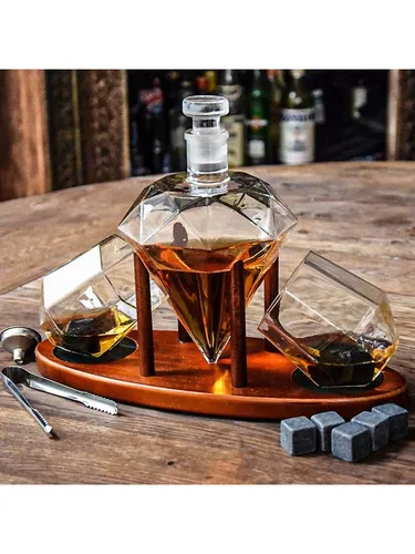 Deluxe Diamond Decanter Set