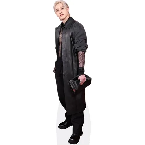 Bang Chan (Black Outfit) Pappaufsteller mini von Celebrity Cutouts
