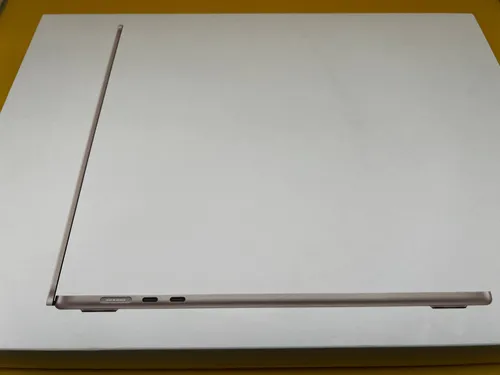 Apple MacBook Air 15.3 M4 in weiß von Apple
