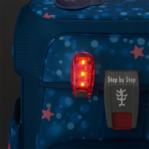 Step by Step Rucksack-Zubehör LED-Klemmleuchte - Schulranzen-Zubehör für mehr Sicherheit: Die LED-Klemmleuchte erhöht die Sichtbarkeit bei Dunkelheit und schlechtem Wetter. Einfach zu befestigen und mit verschiedenen Lichtmodi für optimalen Schutz.