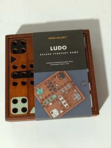 Iron & Glory Ludo Brettspiel Deluxe