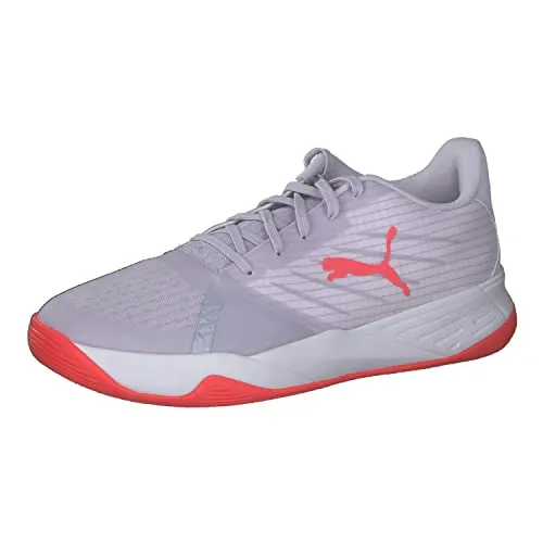 PUMA Unisex Accelerate Pro II W+ Hallenturnschuh – Optimaler Halt und Komfort - Damen-Hallenschuhe mit integriertem Käfig für Stabilität, PROFOAM-Zwischensohle für hohe Rückfederung und abriebfester Gummiaußensohle für langlebige Nutzung.