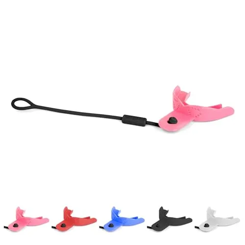 SISU Haltegurt für Erwachsene, Hot Pink - Innovativer Sport-Mundschutz für Athleten über 1,5 m, mit perfekter Passform und Schnellverschluss. Ideal für Fußball, Lacrosse und Hockey – für maximalen Komfort und Schutz beim Sport.