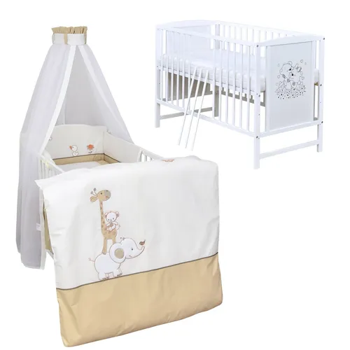 Baby-Delux Babybett Gitterbett Mia weiß 120×60 inkl. Matratze & Bettwäsche Set 10tlg Zirkus Beige - Hochwertiges Babybett Mia aus massivem Kiefernholz in strahlendem Weiß. Inklusive Schaumstoffmatratze und süßem Bettwäsche-Set für eine gemütliche Schlafumgebung. Praktische Höhenverstellung des Lattenrosts für wachsende Babys.