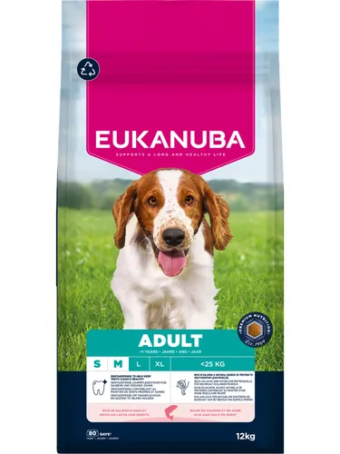 EUKANUBA Small & Medium Breeds Trockenfutter mit Lachs - Hundefutter für kleine und mittelgroße Rassen, reich an hochwertigem Lachs und Gerste, fördert die Gesundheit und Vitalität Ihres Hundes.