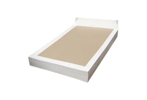 Packen24 Versandtasche Papprückwandtaschen B4 ohne Fenster weiß - Sichere Papprückwandtaschen B4 ohne Fenster in Weiß für den Versand von Dokumenten und Broschüren. Hohe Stabilität und schnelle Haftklebung sorgen für einen professionellen und geschützten Versand. Ideal für Unternehmen und Behörden.