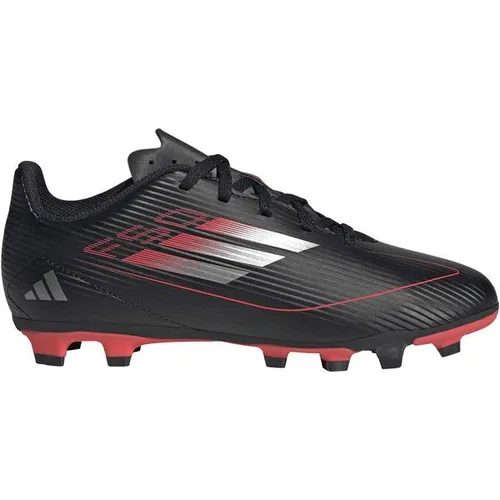 adidas F50 Club Fußballschuhe FG/MG für Kids - Core Black/Iron Metallic/Lucid Red, 28 EU - Fußballschuhe für Jungen mit regulärer Passform, Fiberskin Obermaterial und FG/MG Außensohle für optimalen Halt auf verschiedenen Böden.