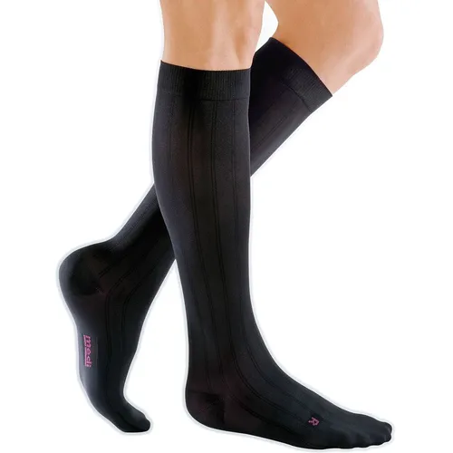 mediven® For Men CCL1 Kompressionsstrümpfe kurz (34-38 cm) - Kompressionsstrümpfe für Männer mit anatomischer Fußspitze und modischem Business-Ripp-Design, ideal für Alltag und Beruf, bietet hohen Tragekomfort und langanhaltende Frische.