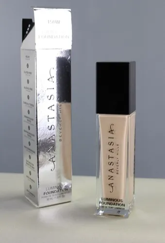 ANASTASIA BEVERLY HILLS Luminous Foundation 150W - Strahlende Grundierung - Make-up Foundation in Braun, 30 ml - für ein natürlich strahlendes Finish und langanhaltende Deckkraft.