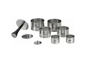 GEFU Speisering FORMIDABLE Set, 10 tlg. Edelstahl - Nudelmaschinen Set mit 6 Speiseringe und 3 Ausstechern aus rostfreiem Edelstahl, spülmaschinengeeignet für müheloses Kochen und Anrichten.