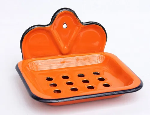 DanDiBo Seifenhalter 618 Orange - Dekorative Seifenschale aus emailliertem Metall, ideal für ein rustikales Landhaus-Ambiente. Maße: 13 cm Breite, Höhe 7 cm.