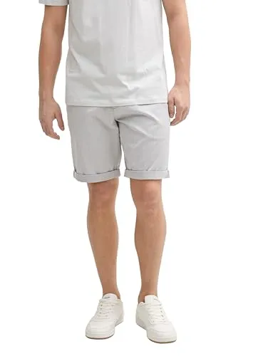 Tom Tailor Regular Fit Chino Hose, Grey Mint - Herren-Shorts mit leichtem Stretch-Anteil für optimale Bewegungsfreiheit und hohen Tragekomfort. Inklusive Gürtel und gekrempeltem Bein für einen lässigen Look.