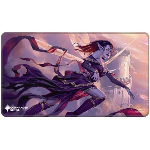 UP Com. Series - 4 - Three Color Shard - Q4 2024 Spielmatte Alela für MTG - Hochwertige Spielmatte für Magic: The Gathering, ideal für Turniere und Spieleabende, mit ansprechendem Design und rutschfester Unterseite.