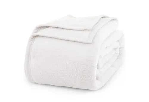 Kuscheldecke Laynenburg aus Baumwolle - Wohndecke aus hochwertigem Baumwollmix, ideal für gemütliche Abende. Mit 450 g/m² bietet sie angenehme Wärme und Atmungsaktivität für besten Komfort.