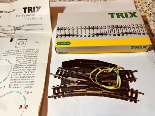 Minitrix 14968 Spur N Elektrische Doppelkreuzungsweiche OVP NEU