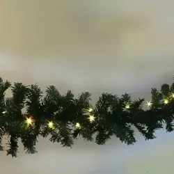 Tannengirlande 5m mit 80 warmweißen LEDs - Lichterkette für festliche Dekoration, mit Timer-Funktion und IP44 für den Außenbereich – ideal für eine stimmungsvolle Weihnachtszeit.