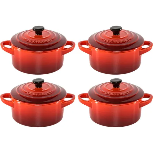 Le Creuset Mini Cocottes 4er-Set Kirschrot - Snackschalen & Dipschalen, ideal für Einzelportionen und Beilagen, temperaturbeständig bis 260°C, spülmaschinengeeignet, mit 10 Jahren Garantie für langlebige Qualität.