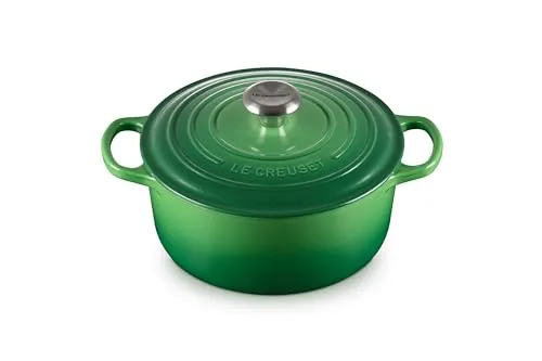 Le Creuset Signature Gusseisen-Bräter Ø 24 cm - Runder Gusseisen-Bräter für alle Herdarten, ideal zum Schmoren, Braten und Backen. Mit gleichmäßiger Wärmeverteilung und großem Volumen von 4,2 l für perfekte Ergebnisse.