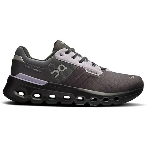 ON Damen Laufschuhe Cloudrunner 2 Waterproof - Wasserdichte Laufschuhe mit verbesserter Dämpfung und Halt für jeden Lauf bei jedem Wetter. Entdecke hochwertige Sportartikel und Bekleidung für alle Sportarten im INTERSPORT Onlineshop.