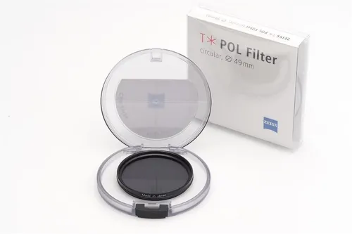 ZEISS T* Polfilter zirkular 49mm - Kamera-Filter mit Anti-Reflexbeschichtung, schützt die Frontlinse und filtert Spiegelungen für kontrastreiche Aufnahmen.