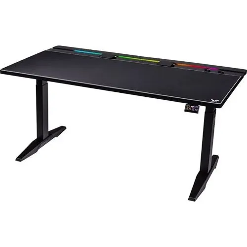 Produktbild G700 RGB Gaming Desk