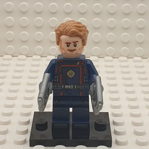 Marvel Super Heroes 76255 - Guardians of the Galaxy Raumschiff mit 5 Minifiguren, ideal für spannende Abenteuer und kreatives Spielen ab 10 Jahren