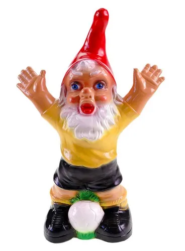 Kremers Schatzkiste Gartenzwerg Fußballer Jubelnd – Wetterfester PVC - Gartenzwerge – Ein jubelnder Fußball-Gartenzwerg aus wetterfestem PVC, der mit seinen lebendigen Farben und handgefertigten Details Freude in deinen Garten bringt! Made in Germany!