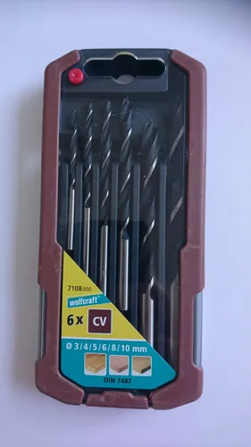 wolfcraft Holzspiralbohrer-Set 7108000, Ø 3-10 mm - 6-teiliges Bohrerset für präzise Bohrungen in Weichholz, mit selbstschneidender Zentrierspitze und Vorschneider für sauberes Durchtrennen der Holzfaser.
