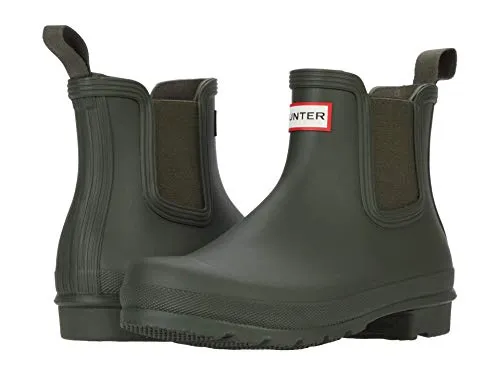 Hunter Damen Chelsea Bootsschuh, Dark Olive, 43 EU - Wanderschuhe aus Naturkautschuk, wasserdicht und mit 3,5 cm Absatzhöhe – ideal für Regentage und bequemes An- und Ausziehen dank Zuglasche.