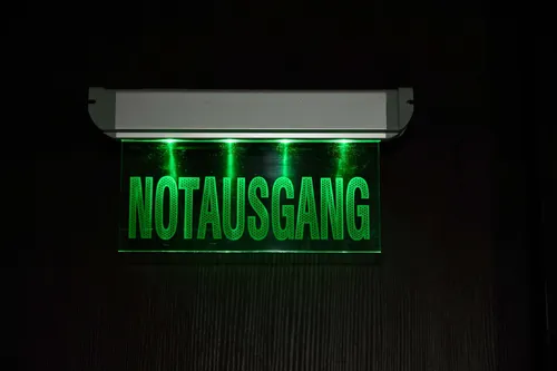 LED Notleuchte Notbeleuchtung Notausgang Fluchtwegleuchte Notlicht Fluchtweg