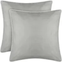 Bestlivings Outdoor Kissen mit weißer Paspel - Beige - 2er Pack - Kissen für den Außenbereich, wasserabweisend und langlebig, ideal für Terrasse und Veranda, 45x45 cm für hohen Komfort und einfache Handhabung.