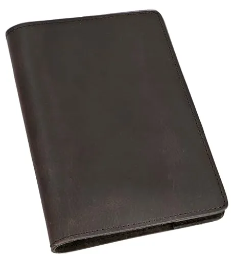 Gusti Buch Leder Lahja - Vintage Notizbuch aus echtem Leder - Stylisches A5 Notizbuch in Schwarz, ideal zum Festhalten von Gedanken und kreativen Ideen. Die nachfüllbaren Seiten und das zeitlose Design machen es zum perfekten Begleiter für jeden Anlass.