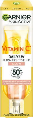 GARNIER Skin-Active Vitamin C Tägliches Sonnenfluid Glow LSF 50+ - Tagespflege mit LSF 50+, schützt vor UV-Strahlen und versorgt die Haut mit Vitamin C für einen strahlenden Glow-Effekt ohne fettige Rückstände.