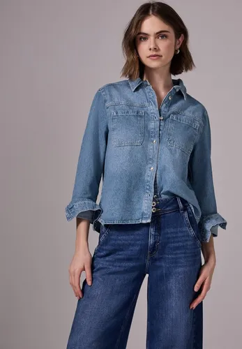 Street One Studio Damen F212565 Cropped Jeans Overshirt, Light Blue Wash, Größe 44 - Funktionsjacken aus reiner Baumwolle, leicht und atmungsaktiv, perfekt für lässige Outfits im Frühling und Sommer.
