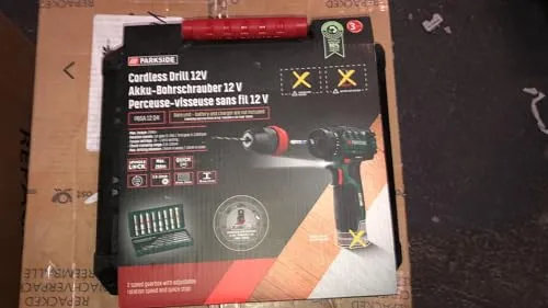 Akku-Bohrmaschine PBSA 12 C2 X12V TEAM - Akkuschrauber mit 3-stufiger Batteriestatusanzeige, schnellem Werkzeugwechsel und integriertem magnetischen Bithalter für effizientes Arbeiten.