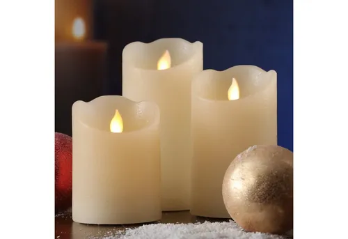 LED Kerzenset - Rustik-Optik mit beweglicher Flamme - 3 Größen - Kerzen - 3er Set in Rustik-Optik mit beweglicher Flamme und Fernbedienung. Ideal für stimmungsvolle Dekoration und gemütliches Licht in jedem Raum.