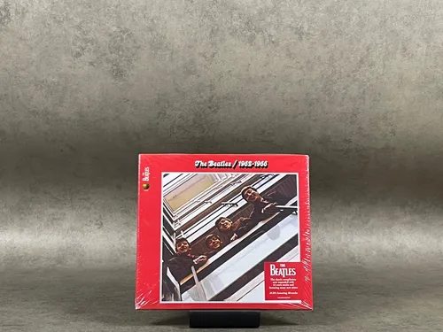 CD The Beatles - The Beatles 1962 - 1966 (Red Album 2CD) - CDs, enthält die größten Hits der Beatles und bietet nostalgische Klänge für Fans der legendären Band.