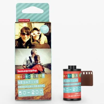 Lomography XR-Film 35 mm ISO 50-200 Redscale 3er Pack - Fotofilme für kreative Fotografie mit einzigartigem Rotstich, ideal für stimmungsvolle Aufnahmen.