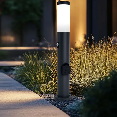 LED Wegleuchte Außen mit Bewegungsmelder und 2 Steckdosen