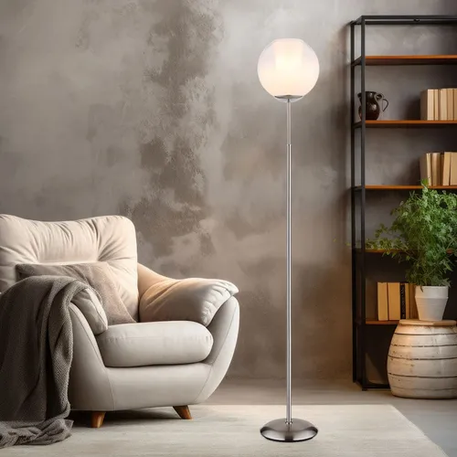 Elegante LED Stehleuchte mit Glaskugel und Fußschalter - Stehleuchte aus verchromtem Metall und Glas, 4W LED mit warmweißem Licht (320lm), ideal für gemütliche Wohnräume und stilvolle Akzente.
