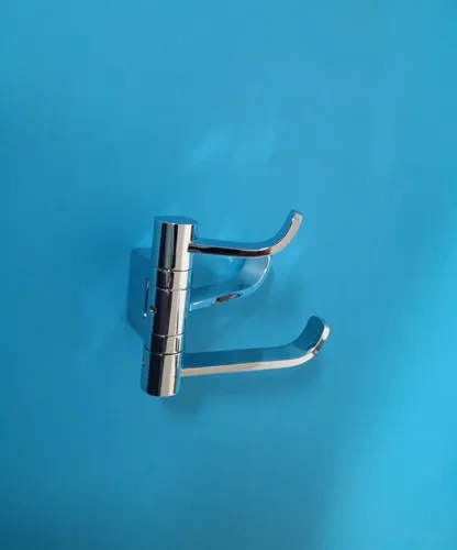 Smedbo Ice schwenkbarer dreier Haken OK327 von Smedbo