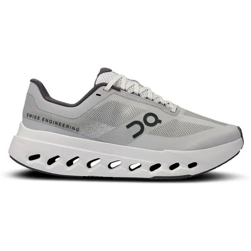 ON Damen Laufschuhe Cloudsurfer Next Wide - Laufschuhe für Damen mit CloudTec Phase® für ein leichtes Laufgefühl. Ideal für Sport und Freizeit, perfekt für alle Läuferinnen!