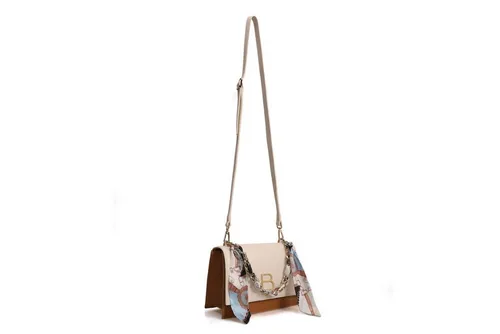 Umhängetasche Crossover Bag Cremefarben - Stylische Umhängetasche in Cremefarben aus 100 % Polyvinylleder, ideal für den täglichen Gebrauch. Kompakt und praktisch mit den Maßen 23 x 16 x 10 cm.